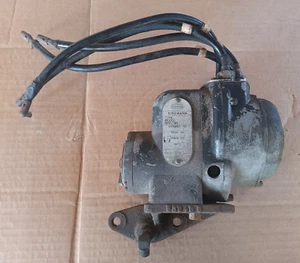 Eisemann aircraft magneto with mounting bracket moudel LA-4 LA4 untested as-is - Bild 1 von 6