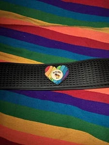 Malibu Rainbow LGBTQ PRIDE GUMMISCHIENE GUMMISCHIENE MATTE 22,25" x 3,25" - Bild 1 von 2