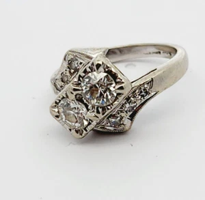Anillo de diamantes de oro blanco de 14 quilates de 0,72 quilates talla 3,75 EE. UU.* - Imagen 1 de 6