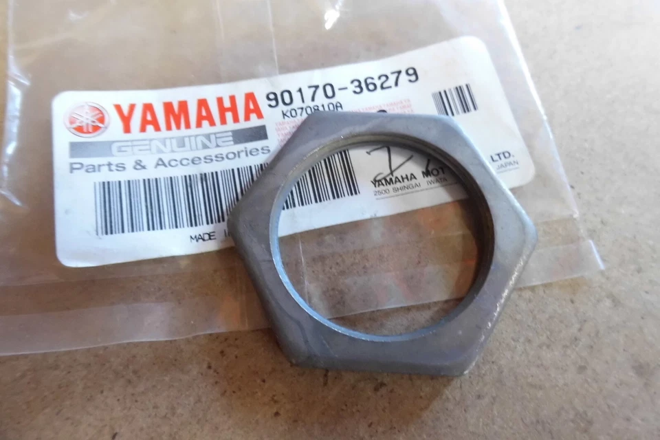 YAMAHA VP250 VP300 XP500 YP250 YP400 GENUINE NOS CLUTCH NUT - # 90170-36279 - Image 1 of 1