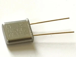 44.5450 MHz UM-1 MINIATURE GOLLEDGE RF CRYSTAL XTAL (x1) fcb27.51 - Picture 1 of 5