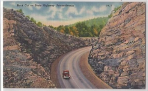 Postal de lino Rock Cut On State Highway Pennsylvania Roadside America años 40’s - Imagen 1 de 2