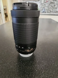 Nikon AF-P DX Nikkor 70-300mm 1:4.5-6.3G ED Zoom Camera Lens - Picture 1 of 4