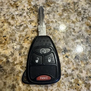OEM 2012-2017 Jeep Wrangler JK Key Fob 4 Button With Cut Key Remote Start - Picture 1 of 3
