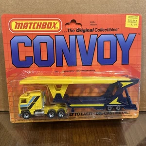 Matchbox Convoy 1982 CY1 Kenworth Car Transporter Rare Yellow Blue Color On Card - Picture 1 of 9