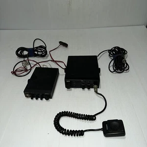 Vintage UNIDEN UH-011 40 Channel CB Radio With Uniden PRO 520XL AS IS UNTESTED - Picture 1 of 14