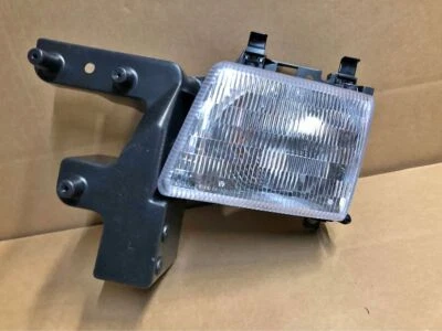 Faro Faro Lado del Conductor Izquierdo LH NUEVO para 98-03 Dodge Ram Van Foto 1 de 4