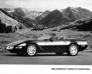 1995 Chevrolet Corvette Convertible Press Photo 0105 - Picture 1 of 1