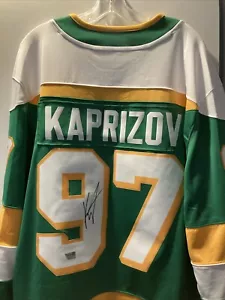 Camiseta Kirill Kaprizov Minnesota Wild Firmada Verde Auténtica Fanáticos NUEVA - Imagen 1 de 7
