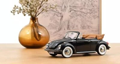 + VOLKSWAGEN VW Maggiolino 1303 Cabrio Modellino NOREV 1:18 Nero NUOVO 188533 - Immagine 1 di 4