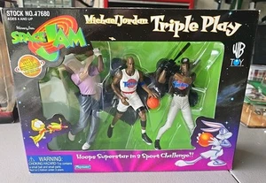 Figurina Warner Bros Looney Tunes Space Jam Michael Jordan 1996 tripla gioco sigillata - Foto 1 di 4