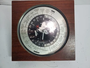 Vintage Seiko Quartz World Clock QQZ877B - Red Airplane - Vintage - Working - Picture 1 of 14