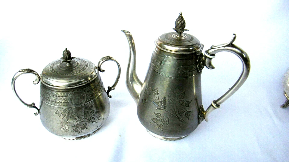 Teiera E Bricco Zucchero IN Metallo Argento (Inglese?) - Immagine 1 di 4