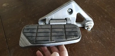 Kawasaki 86-03 ZG1200 ZG XII Voyager 1200 левая задняя опора для ног пассажирская опора для ног - Изображение 1 из 4