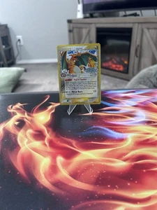 Holograma inverso Charizard (especie Delta) 4/100 Crystal Guardians HP/MP de colección - Imagen 1 de 5