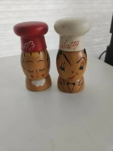 Vtg Napco Salty & Peppy Wooden Hand Painted Salt & Pepper Shakers 5” Tall Japan - Picture 1 of 2