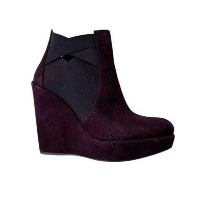 Stuart Weitzman Suede Hiyola Wedge Booties Ankle Boots Brown size 8 retail $550 - Image 1 of 4