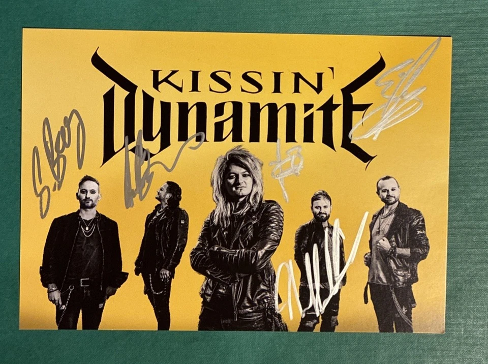 Autogrammkarte Kissin‘ Dynamite 2025 handsigniert, Back With A Bang 5 Autogramme - Bild 1 von 1