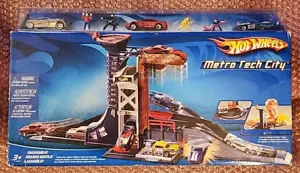 2006 Mattel Hot Wheels Metro Tech City Playset / New Sealed / read description - Picture 1 of 13