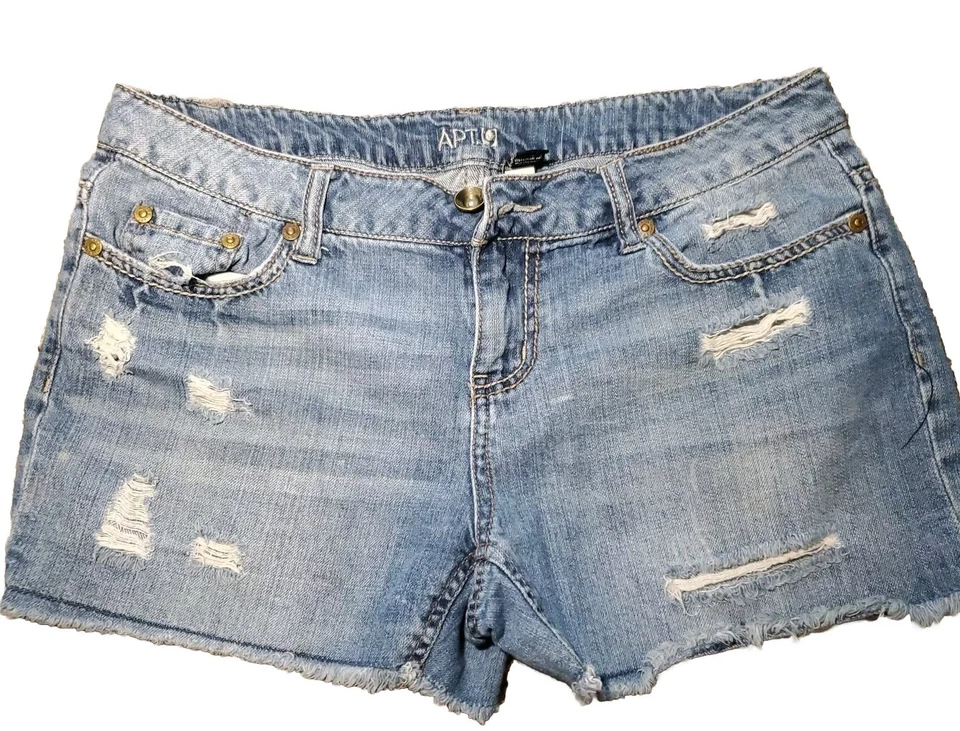APT.9 Women's Short Shorts Size 8 Light Distressed / Stretch Juniors Beach Fun - Image 1 of 4