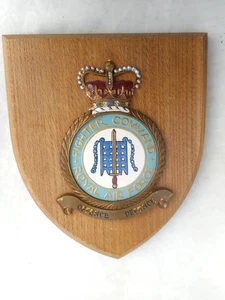 RAF/ROYAL AIR FORCE FIGHTER COMMAND    WALL  PLAQUE/CREST/SHIELD - Picture 1 of 1