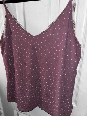 Cami reversible White House Black Market talla XS púrpura con lunares, crema floral Foto 1 de 4