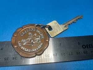 CAESARS PALACE LAS VEGAS OLD ROOM KEY #985 - Picture 1 of 7