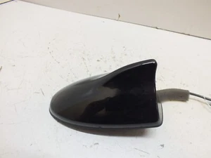 16 17 18 19 2016 2017 2018 2019 INFINITI Q50 ROOF ANTENNA BLACK #407 - Picture 1 of 6