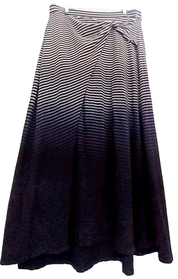 Maxi Falda Escoba Ombre Negro Gris Rayas Imitación Envoltura Frontal Jersey Torrido 1X Foto 1 de 4
