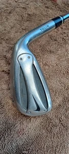 Golf Club NIKE TOUR PITCHING WEDGE RIGHT H S300 STIFF FLEX DYNAMIC GOLD Steel  - Picture 1 of 8