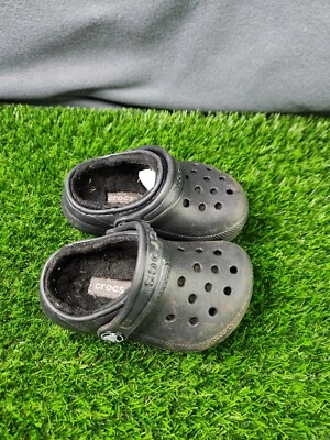 Crocs Cloth Lining Toddler Size 5C - Image 1 of 4