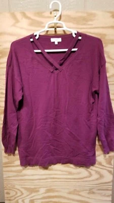 Suéter para mujer UMGEE talla XL cuello en V granate manga larga Foto 1 de 4