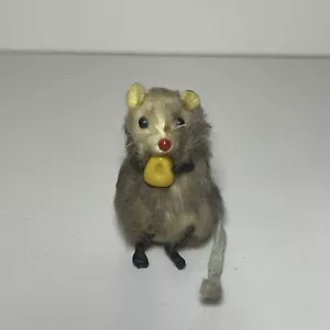 RARE VERY VINTAGE GREY MOUSE HOLDING CORN - MADE FROM ANIMAL SKIN - RUSS - Picture 1 of 4