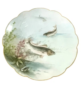 Limoges Frankreich handverzierter Fisch unter dem Meer Ladegerät, signiert ACH - Bild 1 von 4