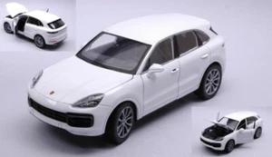Welly PORSCHE CAYENNE TURBO WHITE 1:24 - Foto 1 di 1