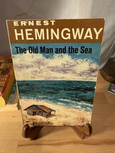 Vintage Ernest Hemingway The Old Man And The Sea 1952 Paperback Book Pre Owned - Picture 1 of 3