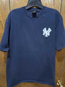 2006 GEAR FOR SPORTS NEW YORK YANKEES HALL OF FAME MEMBRI T-SHIRT GRANDE - Foto 1 di 4