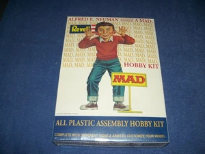2000 Alfred E. Neuman From Mad Magazine Revell Model Kit #85-3639 - New - Picture 1 of 2