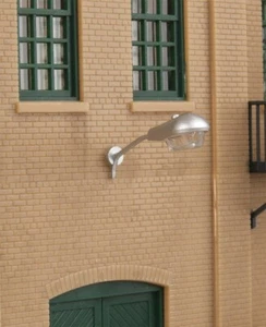Walthers ~ HO Scale ~ Modern Short Arm Wall Mount Light ~ package(3) ~ 949-4314 - Picture 1 of 4