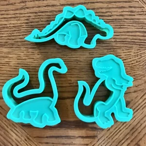 Neu Vintage Posten von drei (3) Farberware Dinosaurier & T-Rex Ausstechformen - Bild 1 von 5