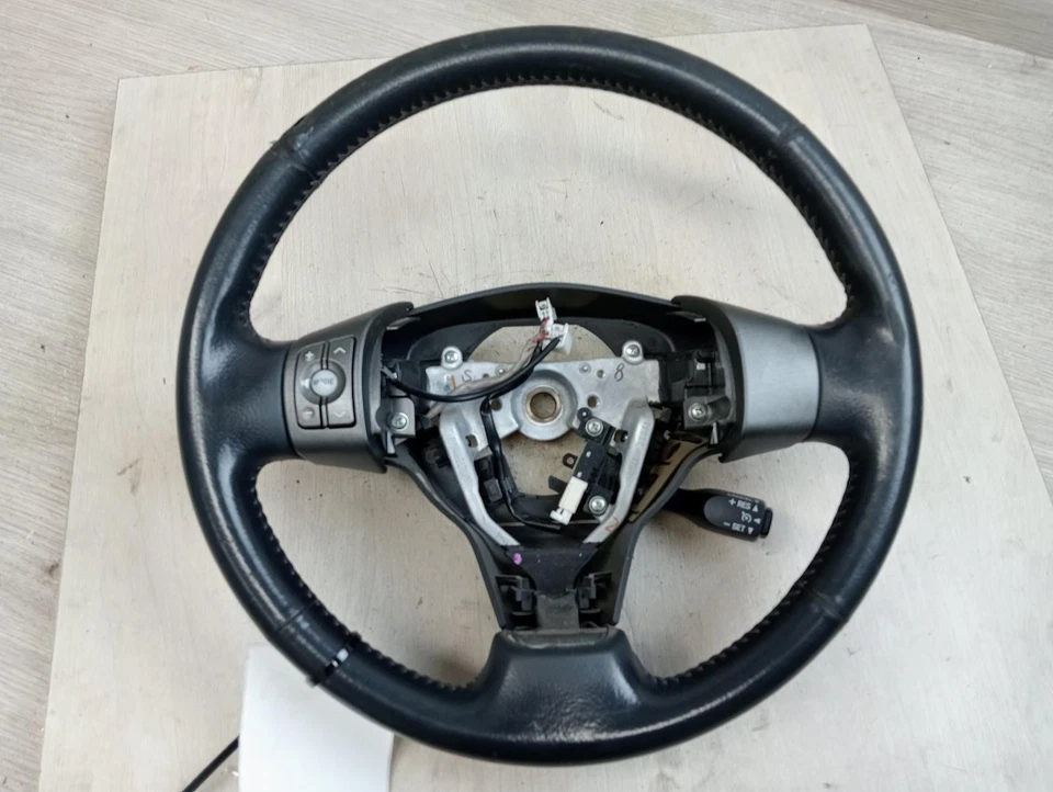 TOYOTA RAV4 STEERING WHEEL LEATHER, ACA33/ACA38, 11/05-11/12 2012 - image 1 of 4