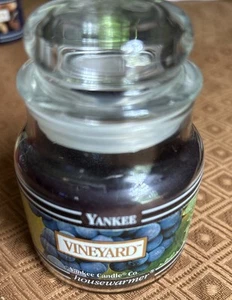 YANKEE CANDLE 3.7 Oz Jar VINEYARD: BLACK BAND RARE - Picture 1 of 2