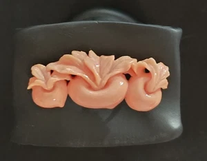Japanische antike Momo Koralle handgeschnitzt Obidome/Anhänger/Brosche 3 Früchte 2" - Bild 1 von 12