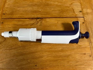 Rainin Pipet-Lite XLS 1-10 mL LTS L-10mL RFID Single-Channel Pipette +WRNTY - Picture 1 of 5