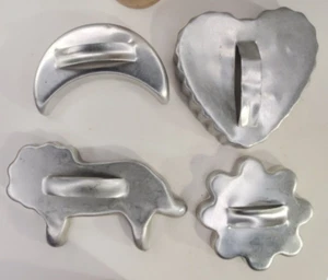 Vintage Lot Of 4 Misc Cookie Cutters Tin Aluminum With Slot Handles Mirro Style - Picture 1 of 2