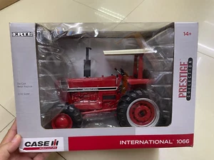 1:16 Scale DieCast Model Tractor Case IH ERTL INTERNATIONAL 1066 - Picture 1 of 4