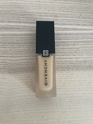 GIVENCHY Full Size Prisme Libre Skincare Foundation Matte NWOB 2-N160 - Image 1 of 3