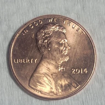 Beautiful 2014 RED Lincoln Cent DDO of "2014", "LIBERTY", & "IN GOD WE TRUST" - Image 1 of 4