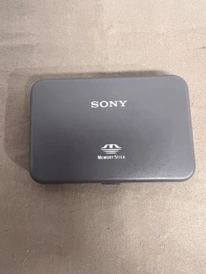 OEM SONY Memory Stick Memory Stick Duo Cyber-Shot Handycam Carrying Case - Image 1 of 4
