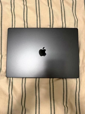 MacBook Pro 16” M4 Max • 64GB • 1TB - Imagem 1 de 4